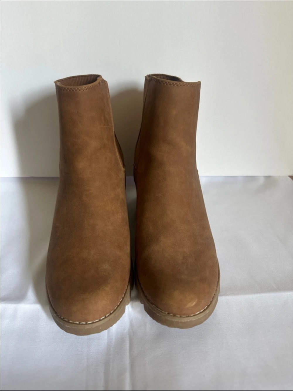 Universal Thread Women's Tan Suede Ankle Booties
